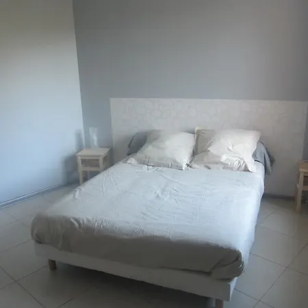 Maison Au Milieu De La Foret Holiday home