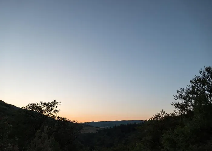 Casa de Férias Maison Au Milieu De La Foret *